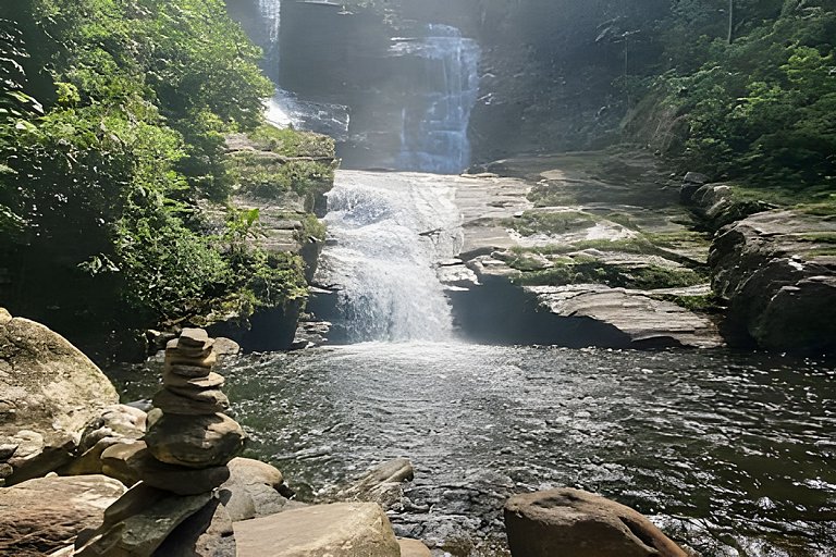 Casa 4 Suítes, Piscina e Churrasqueira Próx Praias