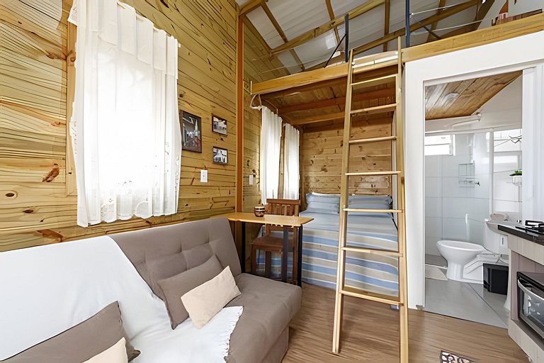 Casa 2 quartos, 6 pessos, perto da praia, ar condicionado, w