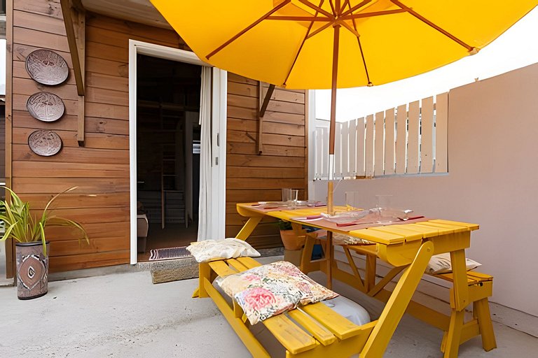 Casa 2 quartos, 6 pessos, perto da praia, ar condicionado, w