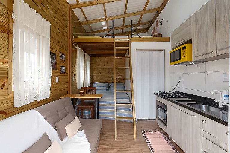 Casa 2 quartos, 6 pessos, perto da praia, ar condicionado, w