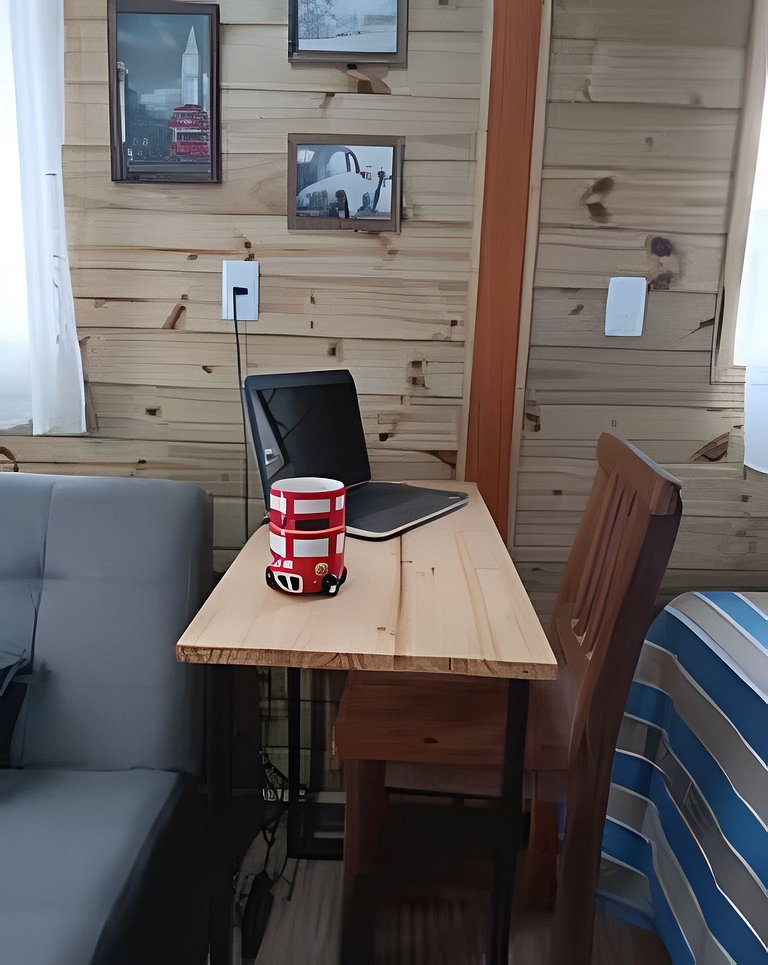 Casa 2 quartos, 6 pessos, perto da praia, ar condicionado, w