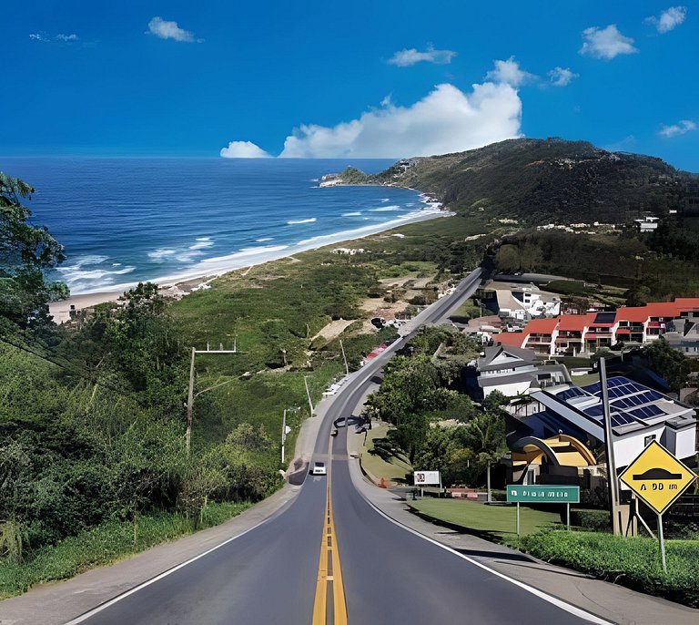 Casa Perto das melhores praias Florianópolis, ar condicionad