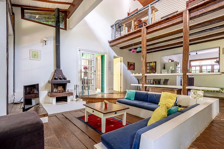 Casa a 20m da praia da Baleia com ar wifi 4 dorms