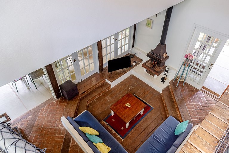 Casa a 20m da praia da Baleia com ar wifi 4 dorms