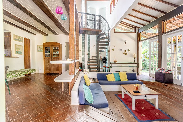 Casa a 20m da praia da Baleia com ar wifi 4 dorms