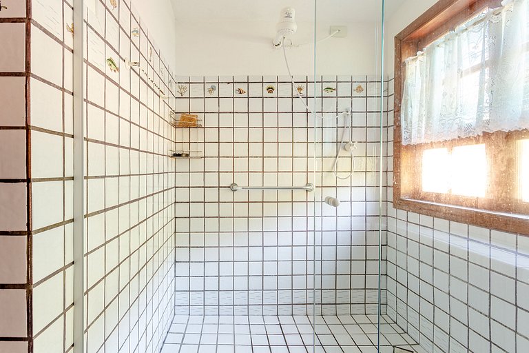 Casa a 20m da praia da Baleia com ar wifi 4 dorms