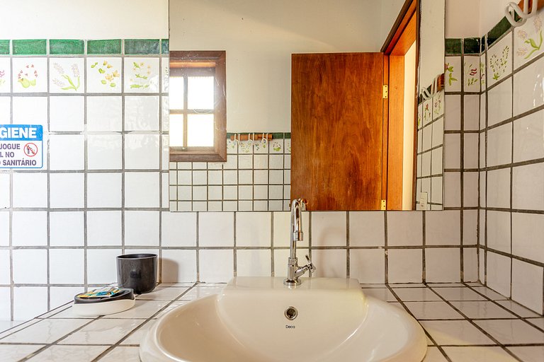 Casa a 20m da praia da Baleia com ar wifi 4 dorms