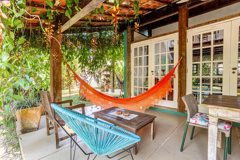 Casa a 20m da praia da Baleia com ar wifi 4 dorms