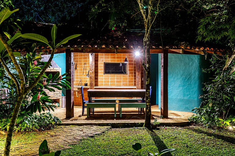 Casa a 20m da praia da Baleia com ar wifi 4 dorms