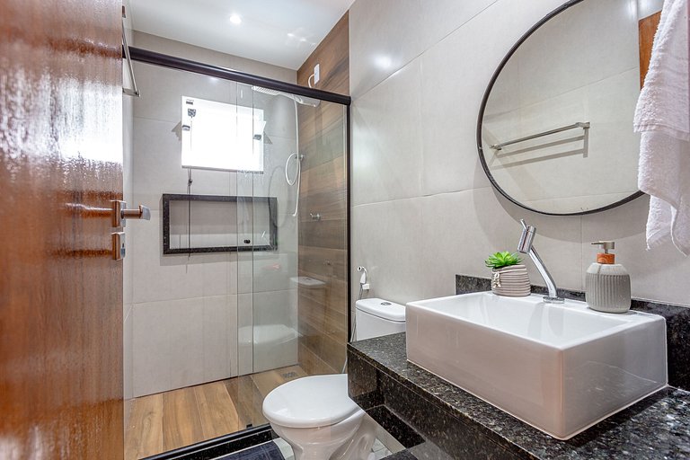 Casa 4 Suítes, Piscina e Churrasqueira Próx Praias