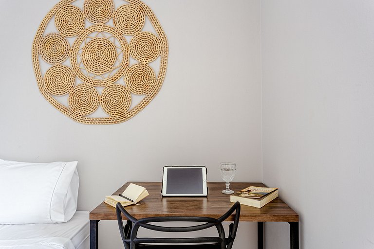 Casa 4 Suítes, Piscina e Churrasqueira Próx Praias