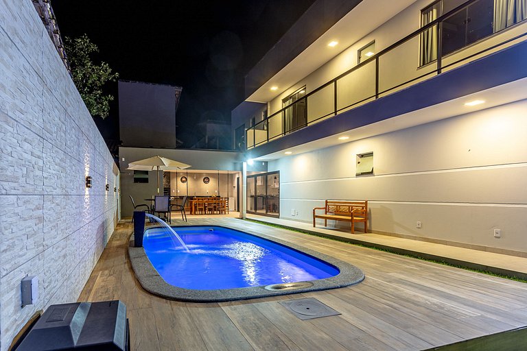Casa 4 Suítes, Piscina e Churrasqueira Próx Praias