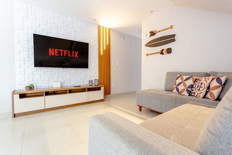 Casa 4 Suítes, Piscina e Churrasqueira Próx Praias