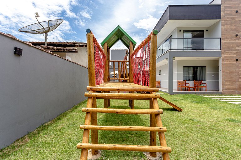 Casa 4 Suítes, Piscina e Churrasqueira Próx Praias