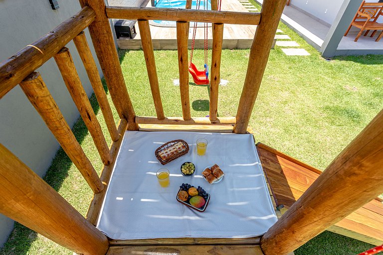Casa 4 Suítes, Piscina e Churrasqueira Próx Praias