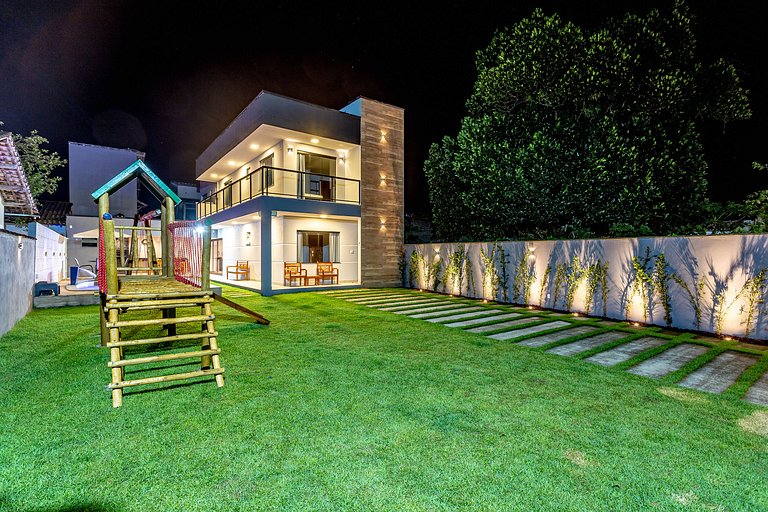 Casa 4 Suítes, Piscina e Churrasqueira Próx Praias