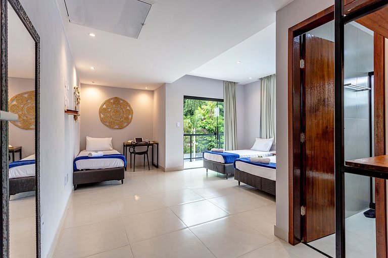 Casa 4 Suítes, Piscina e Churrasqueira Próx Praias