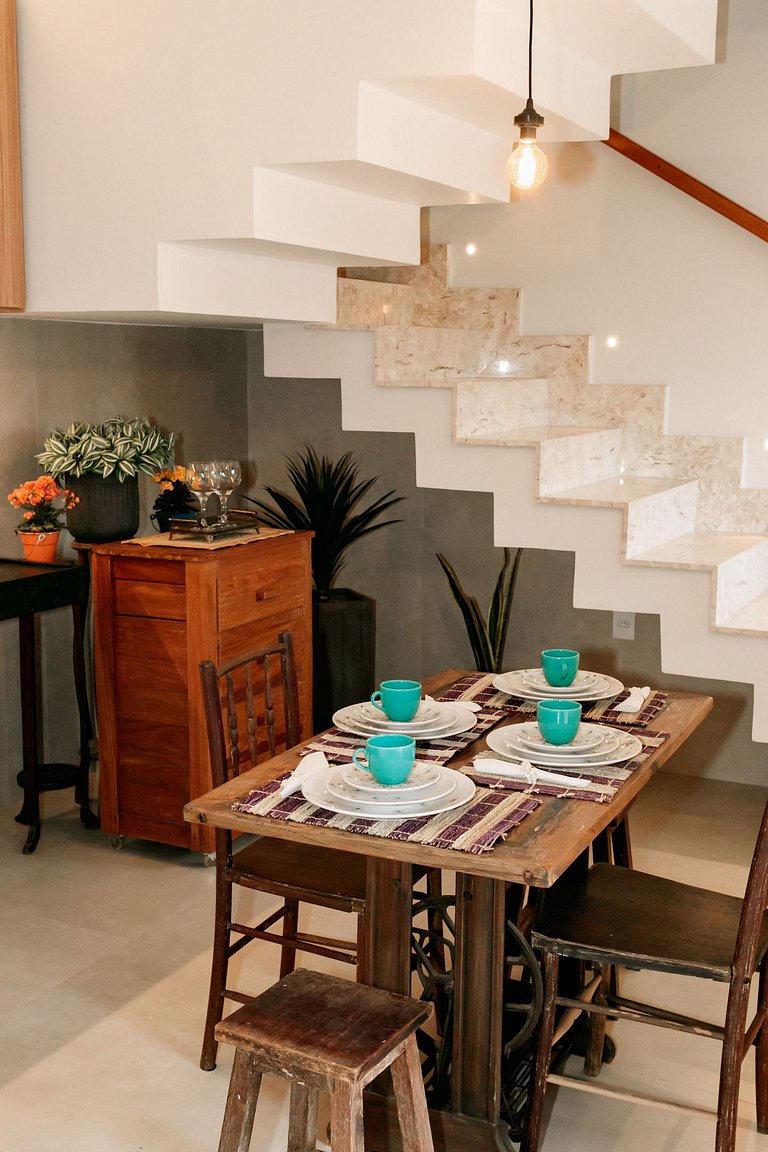 CasaMaris1 - Duplex: suíte, cozinha equipada, 2 banheiros, g