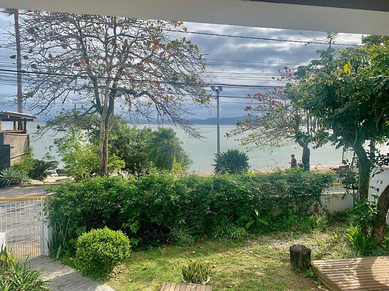 Casa Acacia 3 quartos 3 banheiros sendo 2 suítes