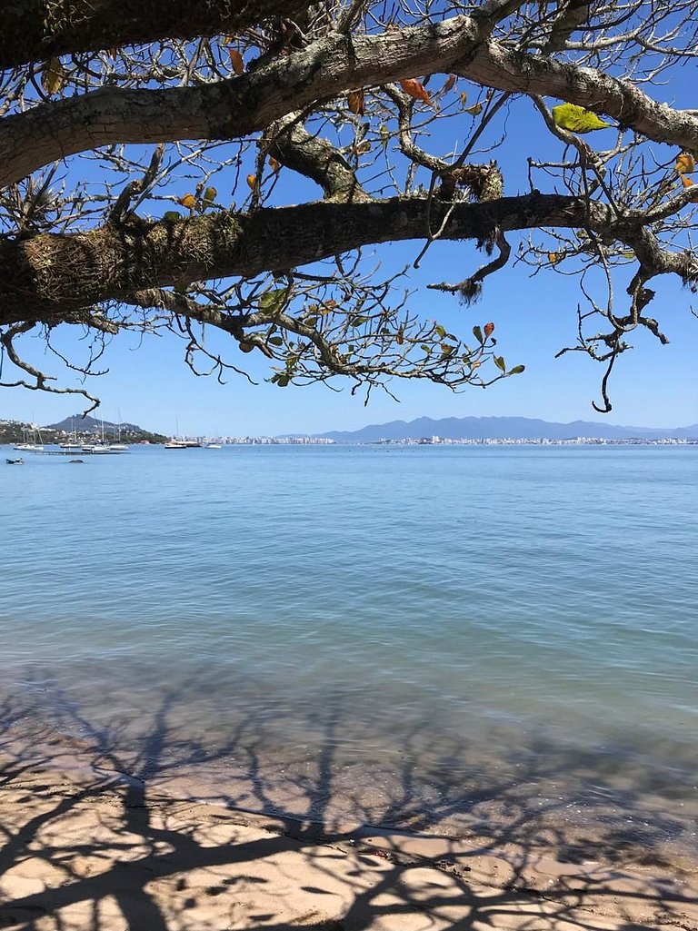 Casa Acacia 3 quartos 3 banheiros sendo 2 suítes